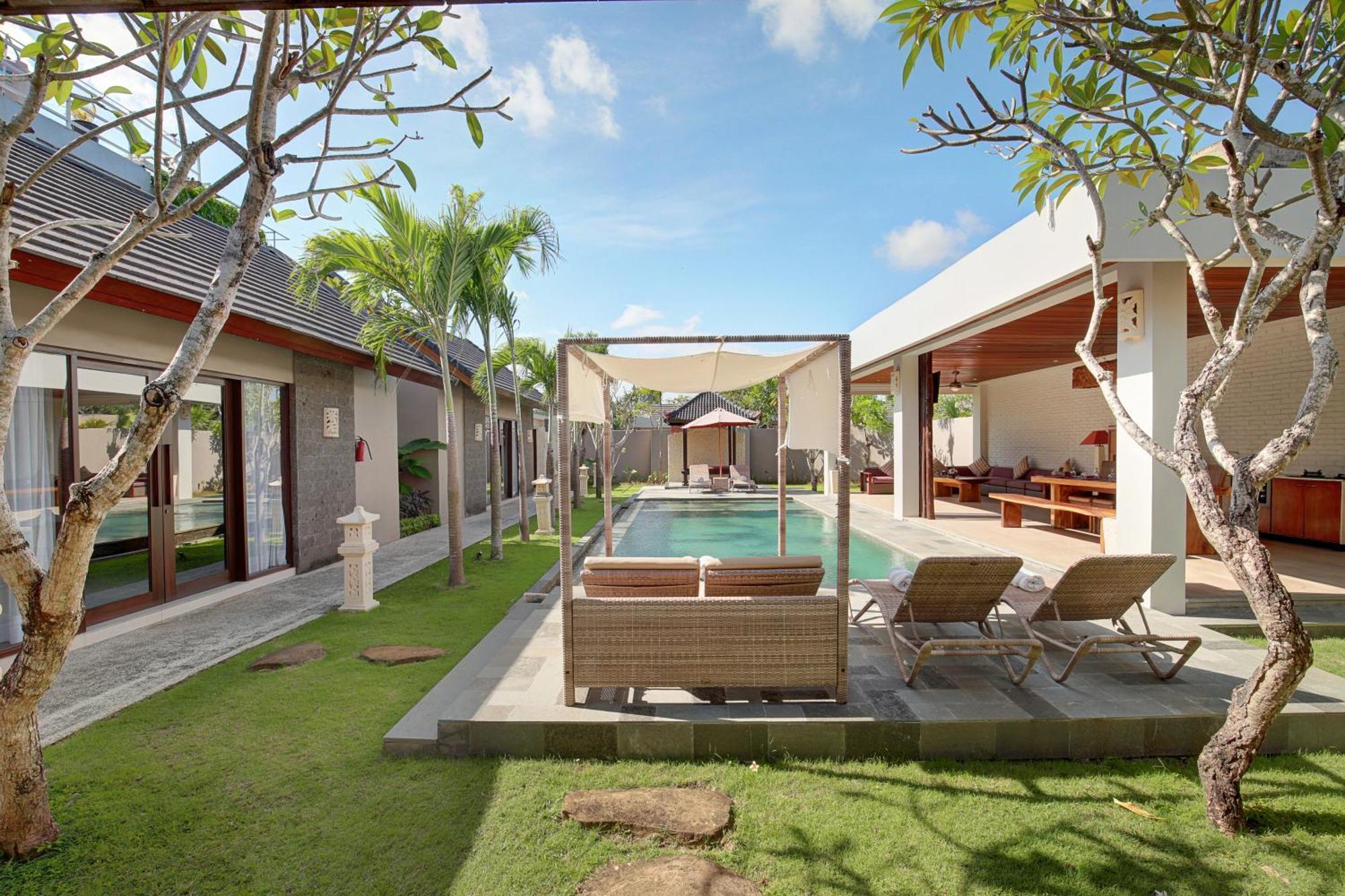 Lumbini Luxury Villas And Spa Jimbaran Exterior foto